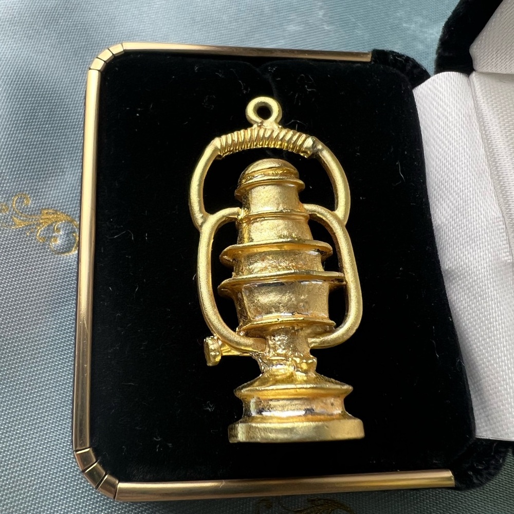 Vintage Gold Tone Lantern Charm | 1950s Oil Lamp Charm